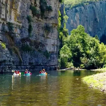 Gem Pool & Charm Courry