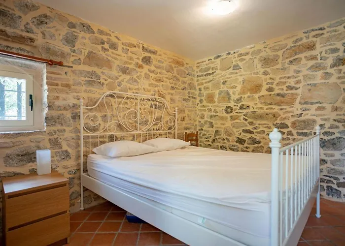 Σπίτι διακοπών Gem Pool & Charm Courry