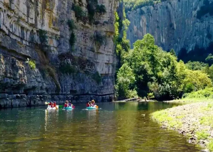 Gem Pool & Charm Courry